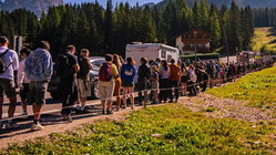 Thousands swarm stunning mountain escape as selfie tourism backlash erupts online Newcastle Accountants